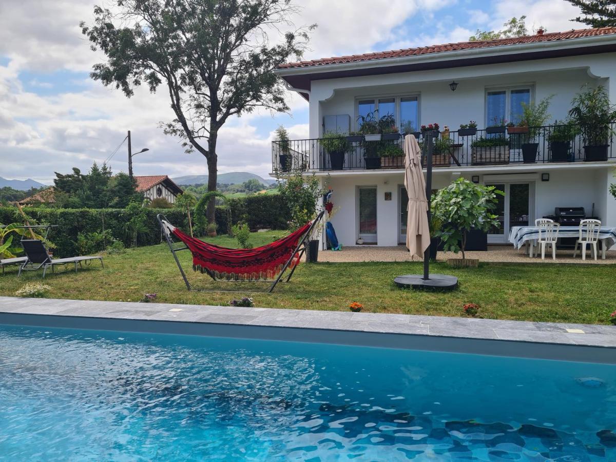 Appartement Avec Cuisine Et Grande Piscine Chauffee Hendaye Exteriér fotografie