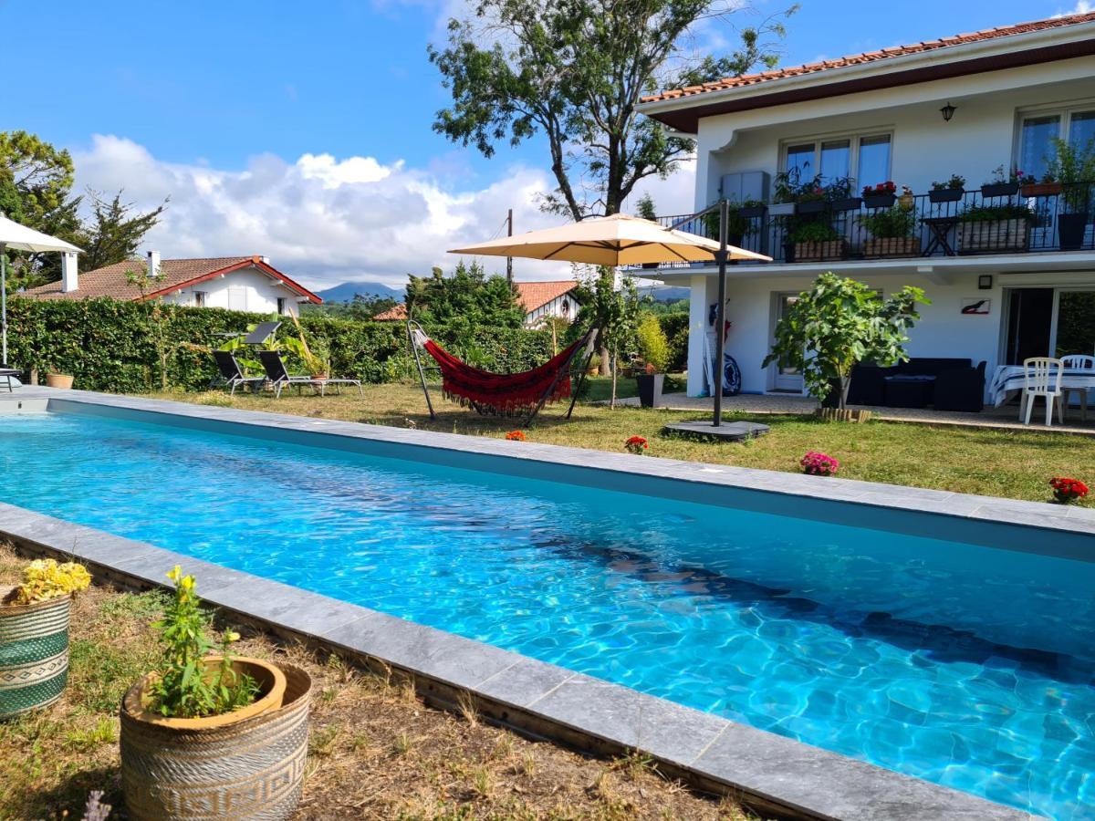 Appartement Avec Cuisine Et Grande Piscine Chauffee Hendaye Exteriér fotografie