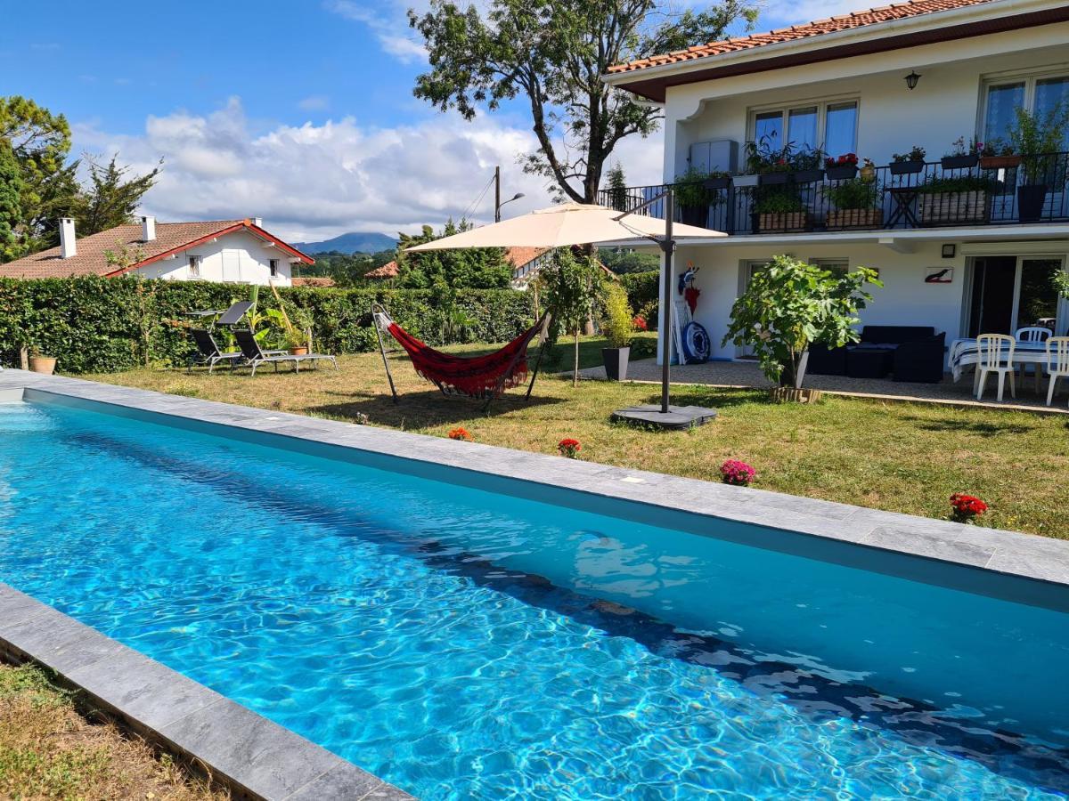 Appartement Avec Cuisine Et Grande Piscine Chauffee Hendaye Exteriér fotografie