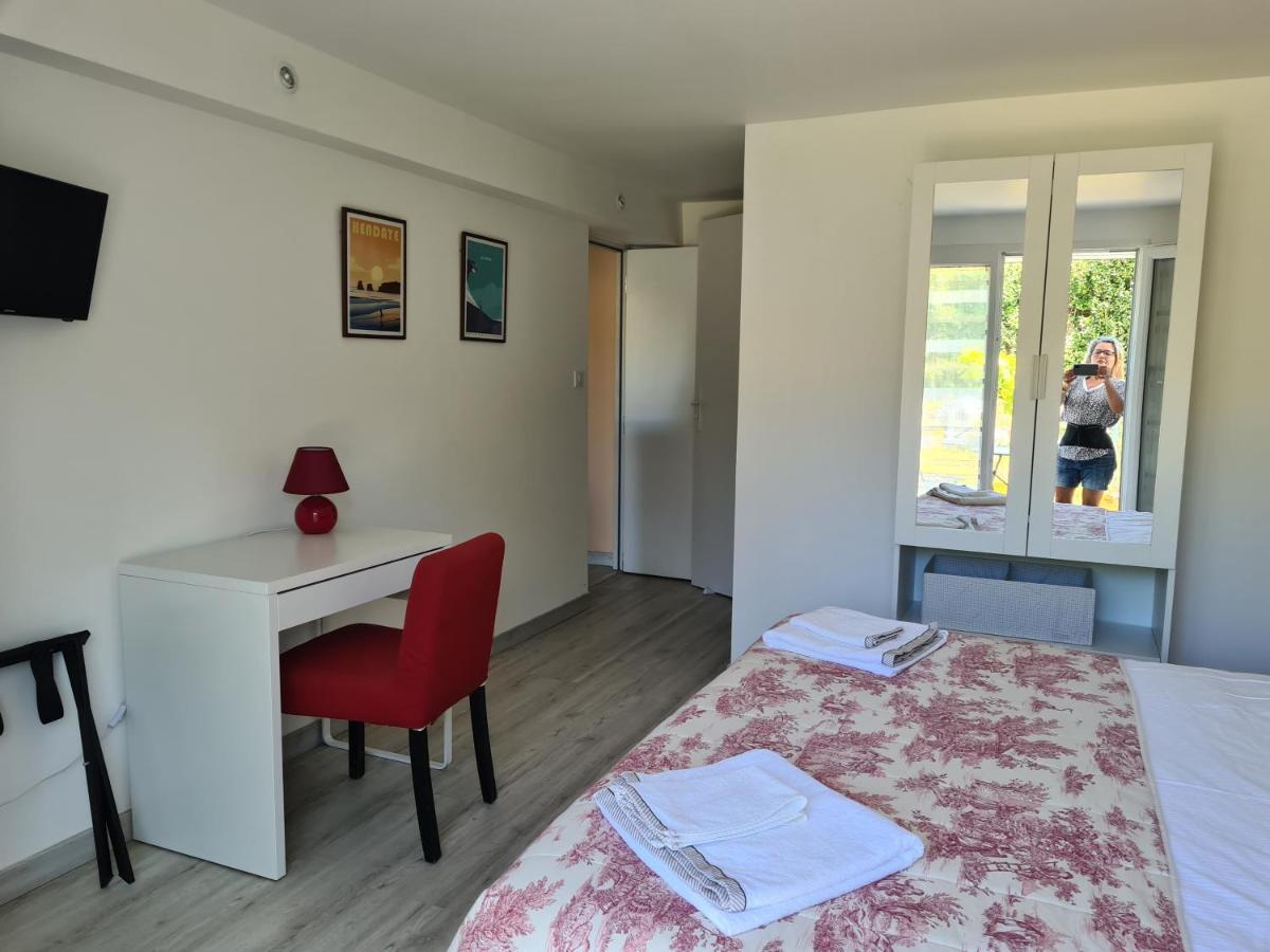 Appartement Avec Cuisine Et Grande Piscine Chauffee Hendaye Exteriér fotografie